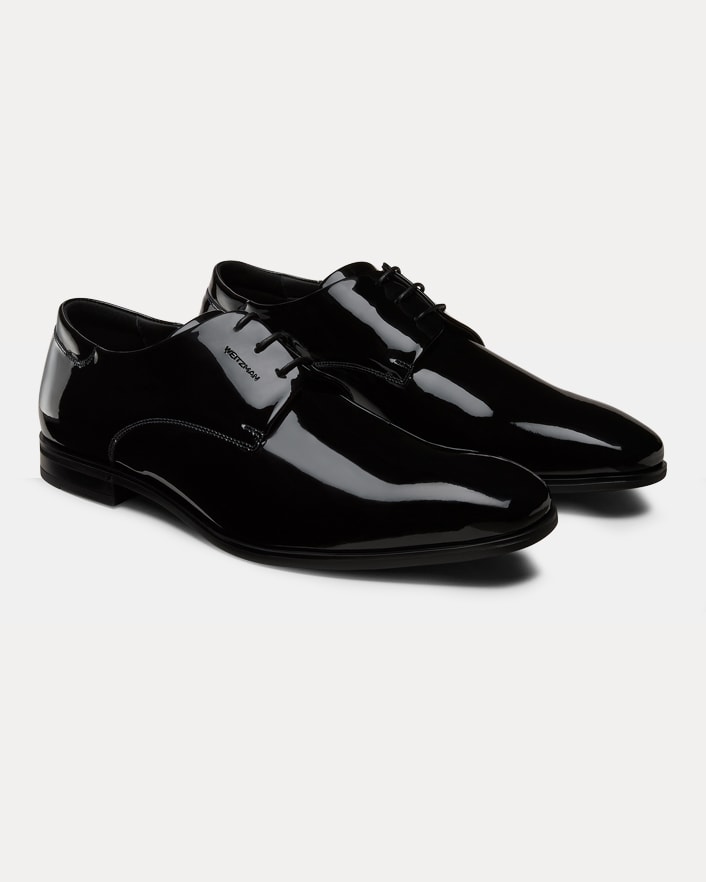 Men’s Black patent leather Callum Derby lace-up shoes with rounded square toe and flat heel